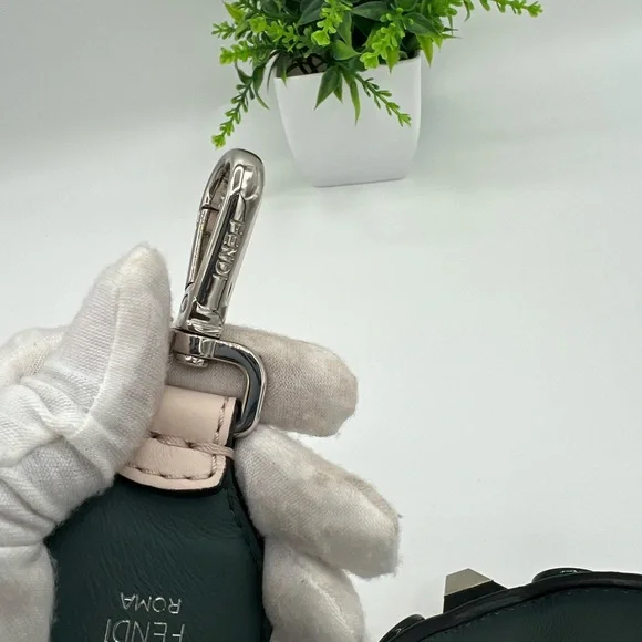 Fendi strap like new Authentic 😍 - Picture 5 of 6